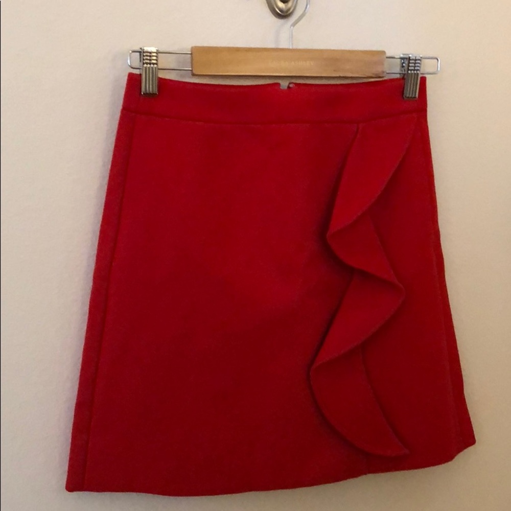Red wool skirt. Size 00. NWT.